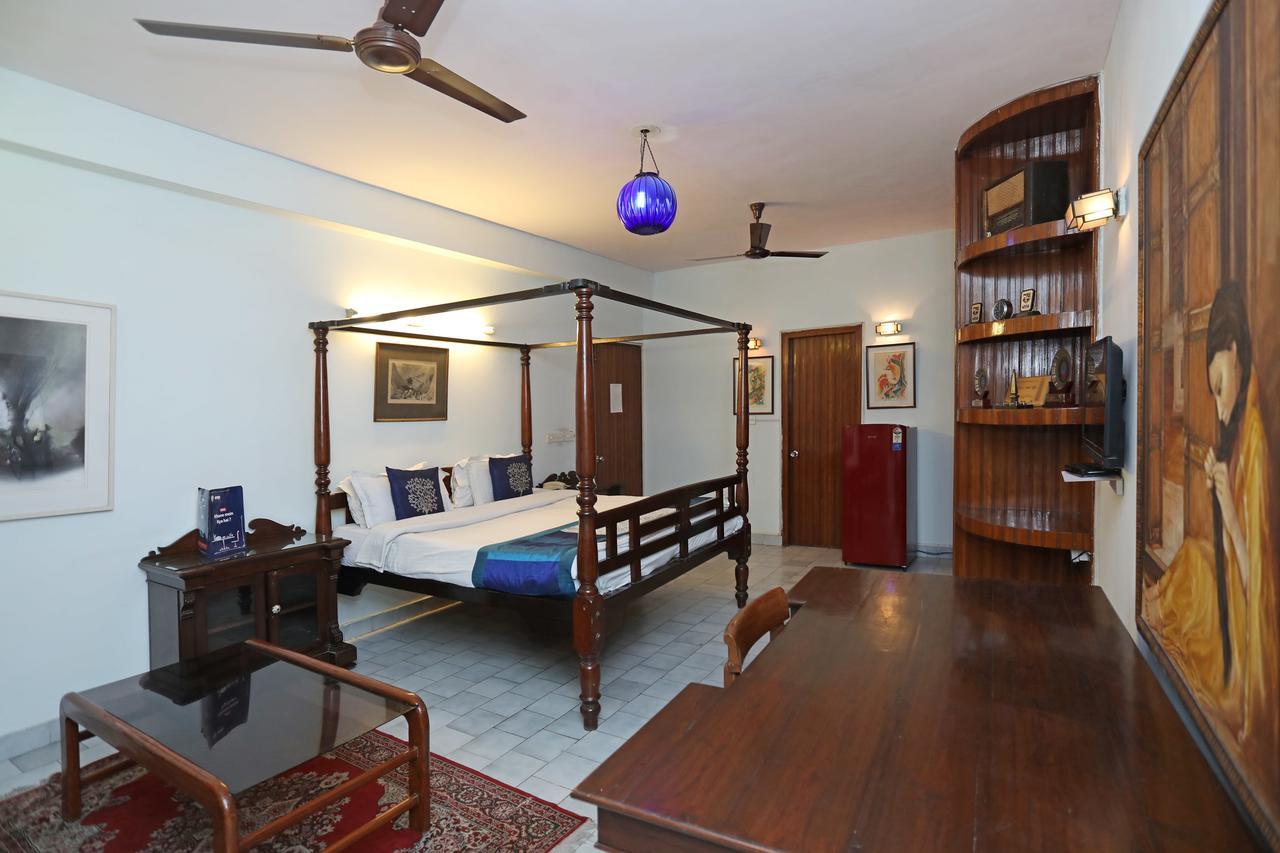 נוידה Oyo 1427 Hotel Malhar Haveli מראה חיצוני תמונה
