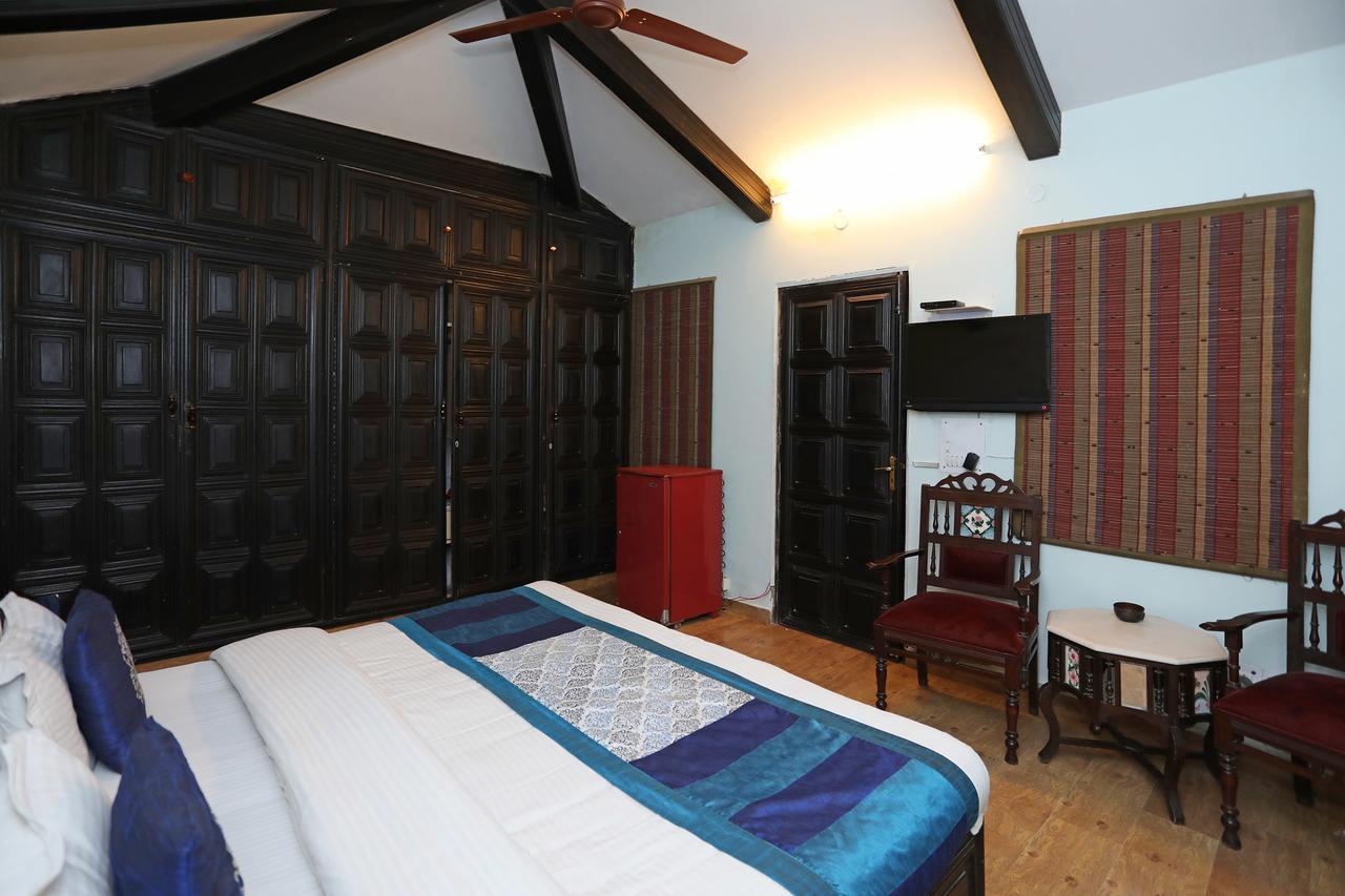 נוידה Oyo 1427 Hotel Malhar Haveli מראה חיצוני תמונה